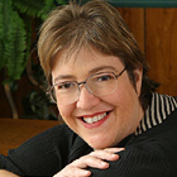 Meet your Posher, Julie - Picture 1 of 1